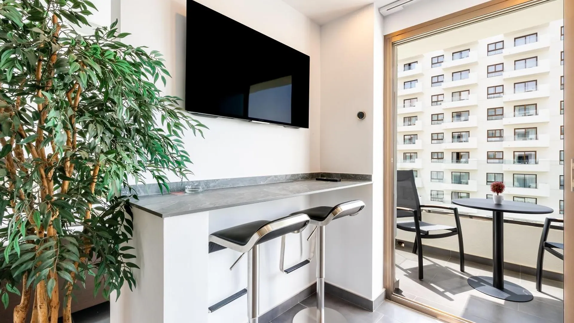 아파트 Wintowinrentals Executive Apt In Ocean House Complex 토레몰리노스