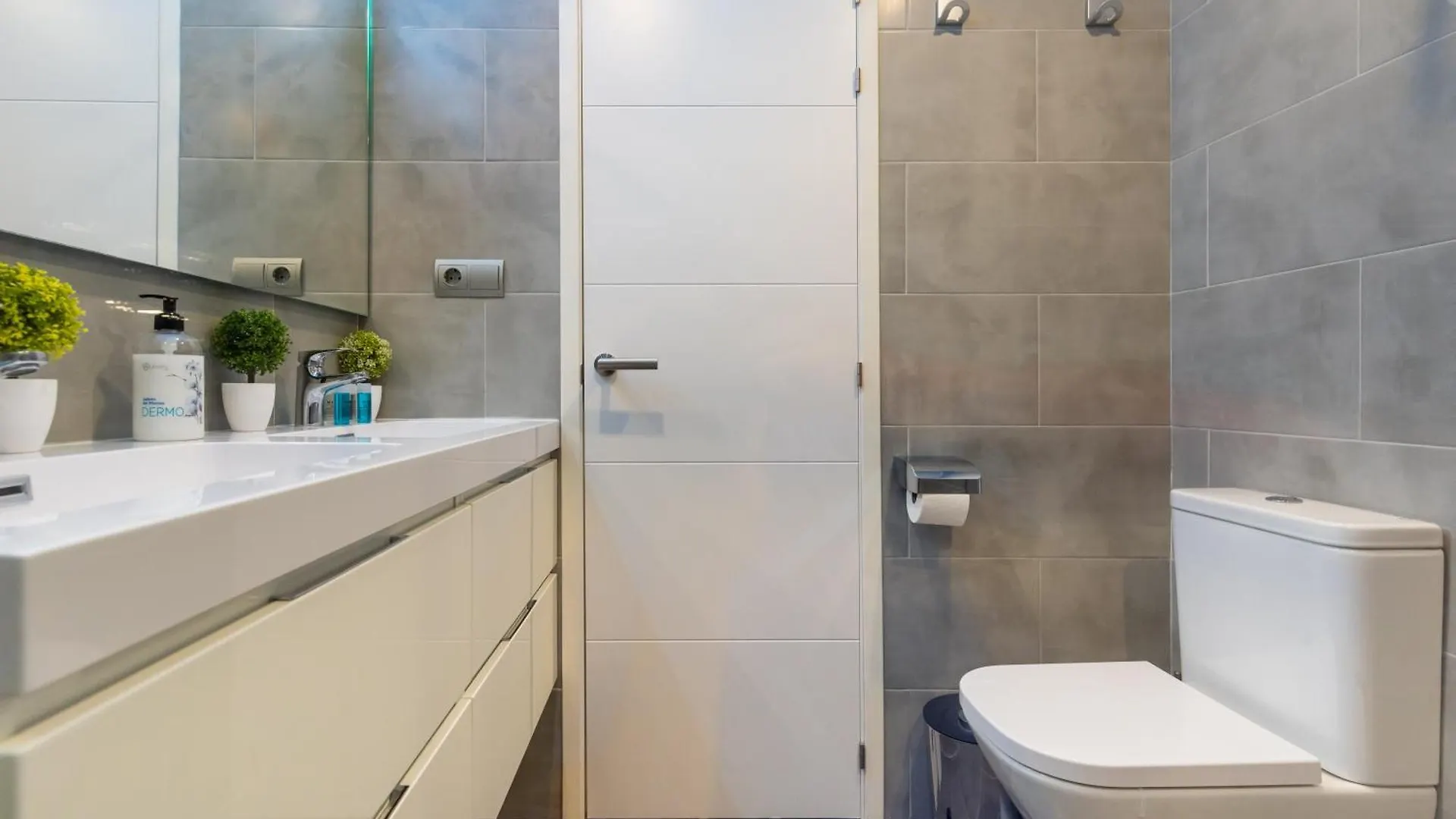 아파트 Wintowinrentals Executive Apt In Ocean House Complex 토레몰리노스