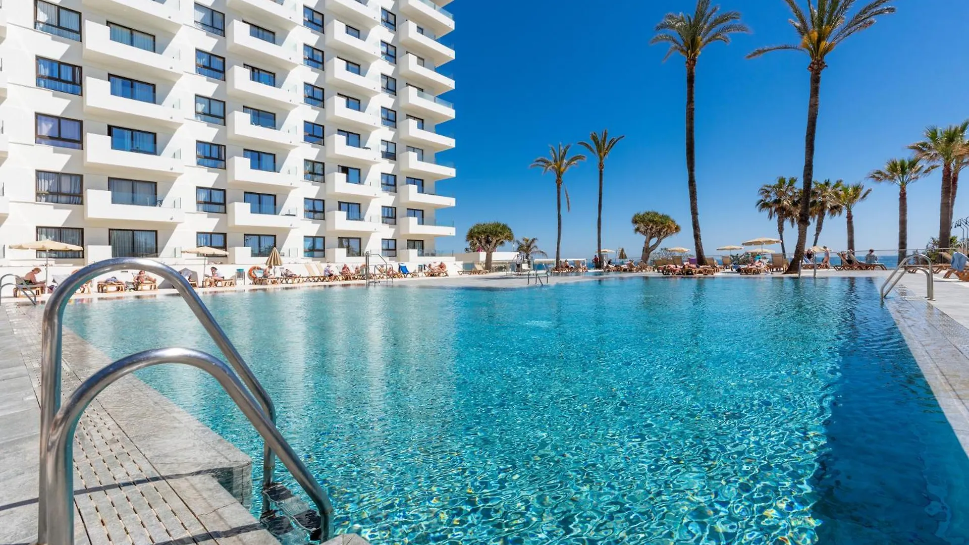 Wintowinrentals Executive Apt In Ocean House Complex 토레몰리노스 0*,